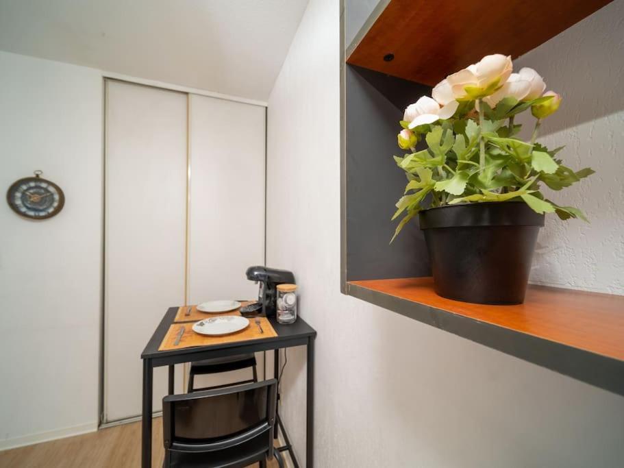 Appartement Tout Equipe A 5 Min De La Gare St Charles Marseilles Exterior foto